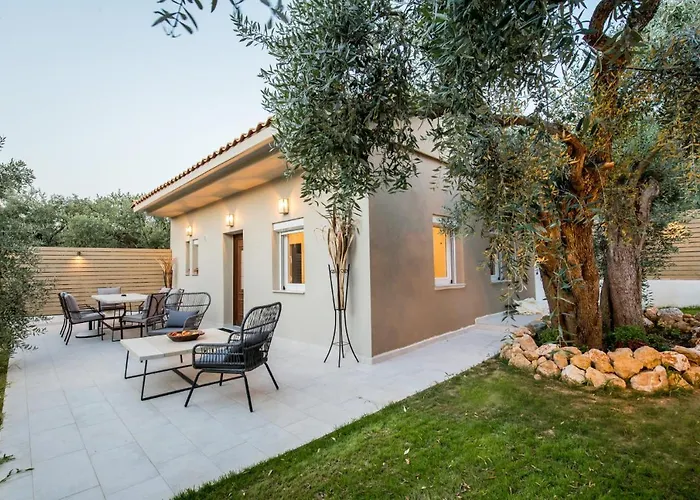 4 Iliopetra * 스칼라소티로스