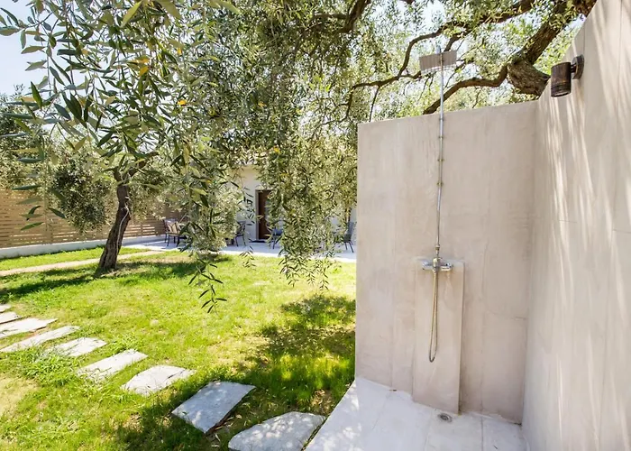 Case de vacanță 4 Iliopetra *